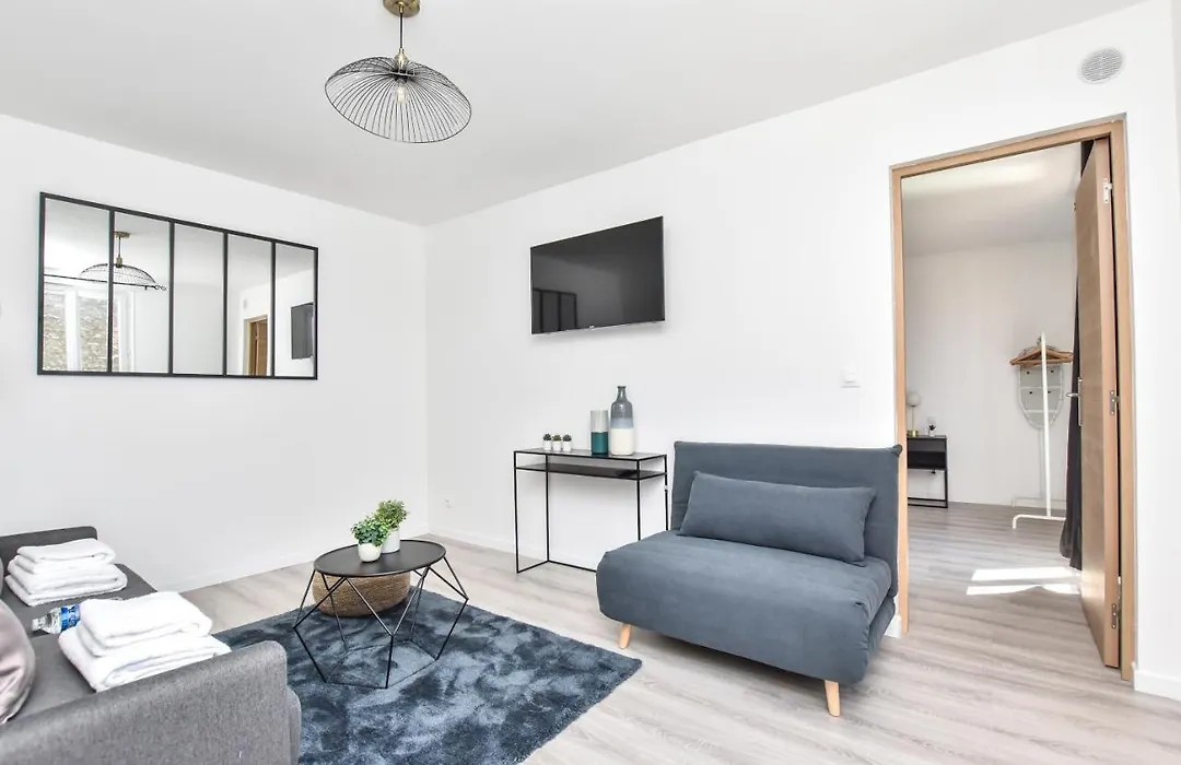 Authentic Apartment - 1Br-4P - La Villette-1
